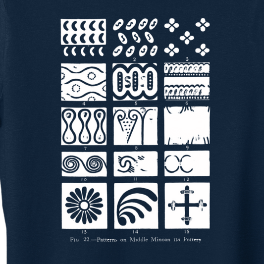 Minoan pattern 2 Women's T-Shirt - El Fenicio